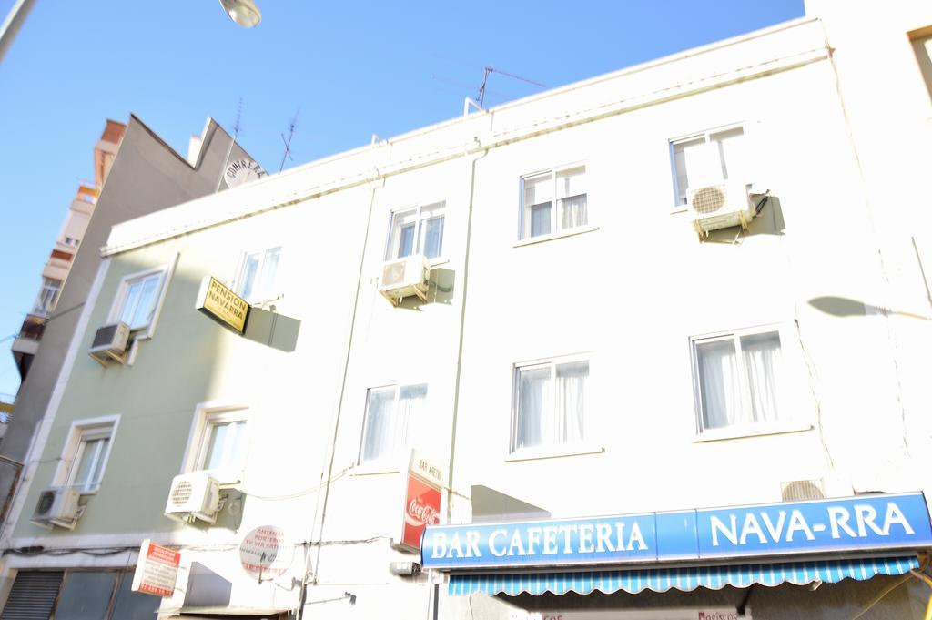 Pensión Navarra Madri Exterior foto